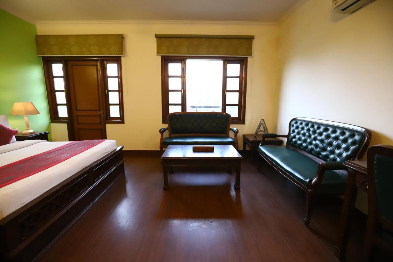 Ambica Palace Aiims - Couple Friendly Local Id Accepted Nova Deli