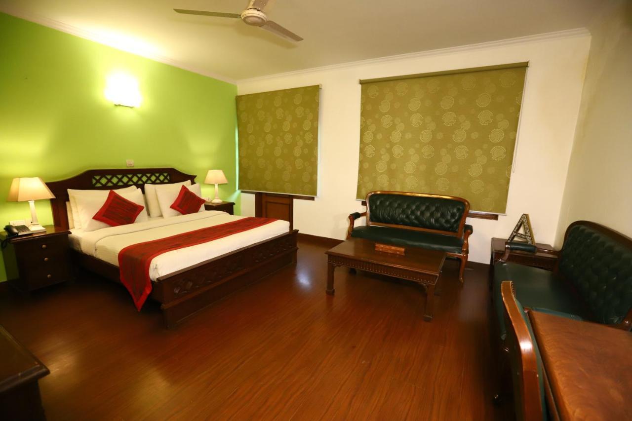 Hotel Ambica Palace Aiims - Couple Friendly Local Id Accepted