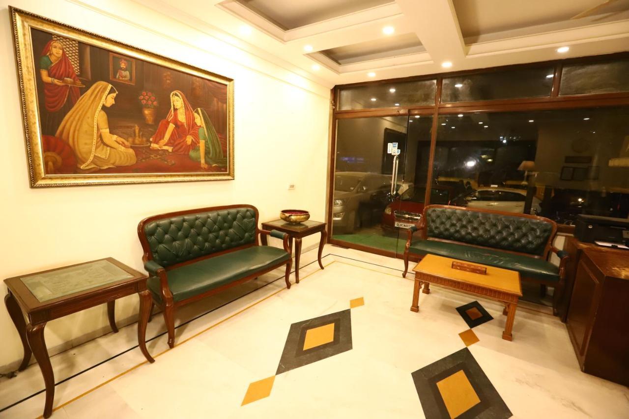 Ambica Palace Aiims - Couple Friendly Local Id Accepted Hotel 3*