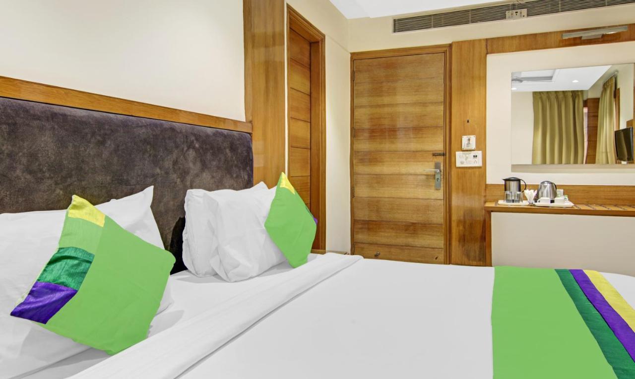 Fortuner, Karol Bagh, New Hotel