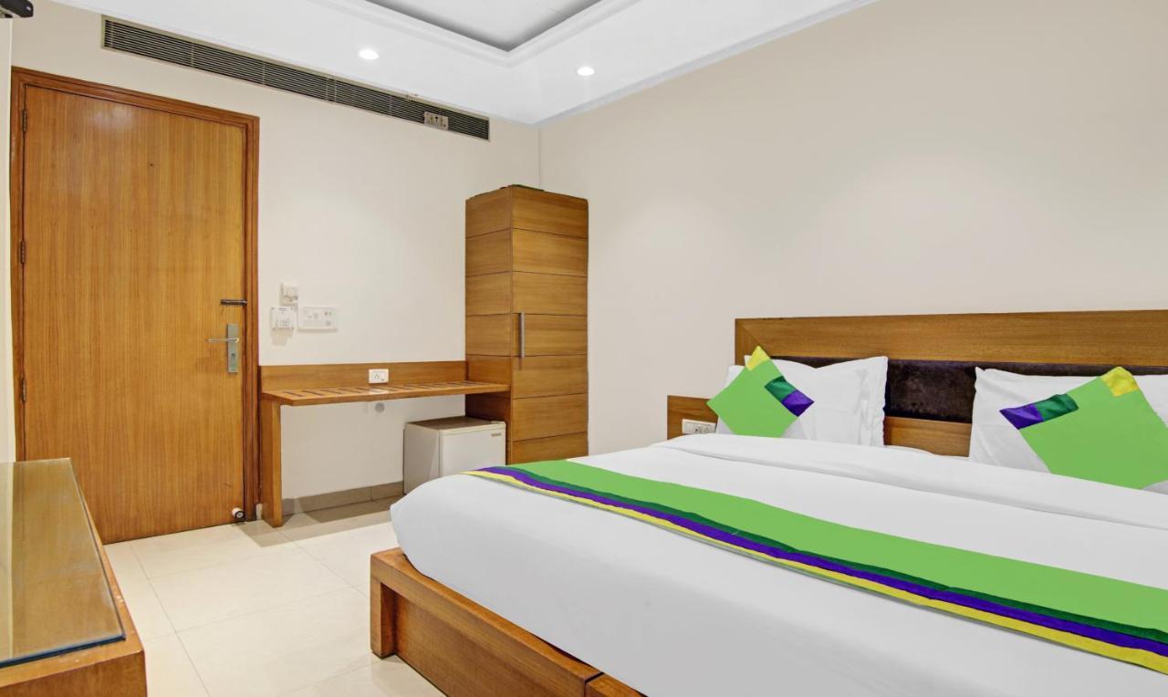 Fortuner, Karol Bagh, New Hotel 4*