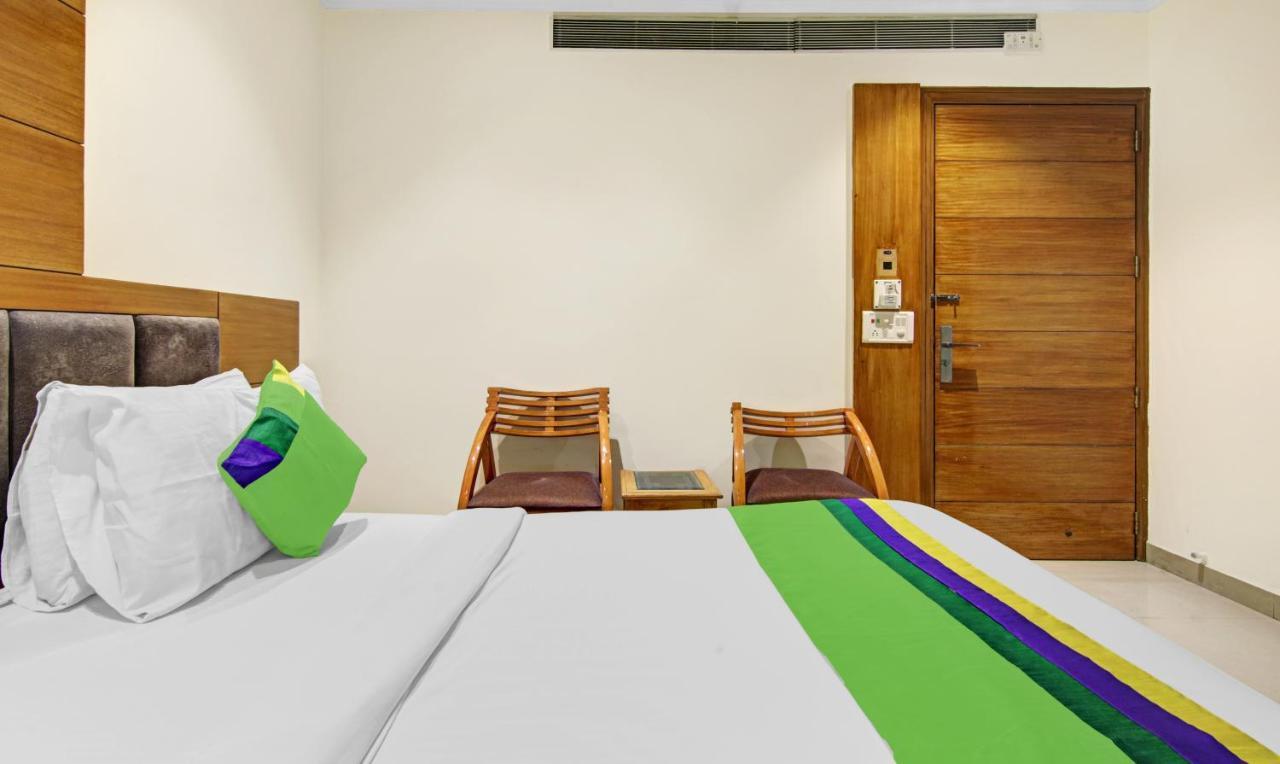 Fortuner, Karol Bagh, New Hotel 4*