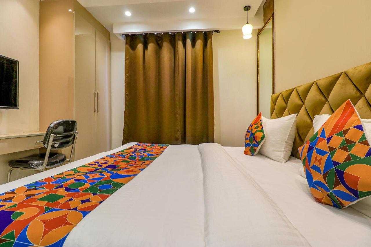 Fabhotel F9 Pitampura Hotel 3*
