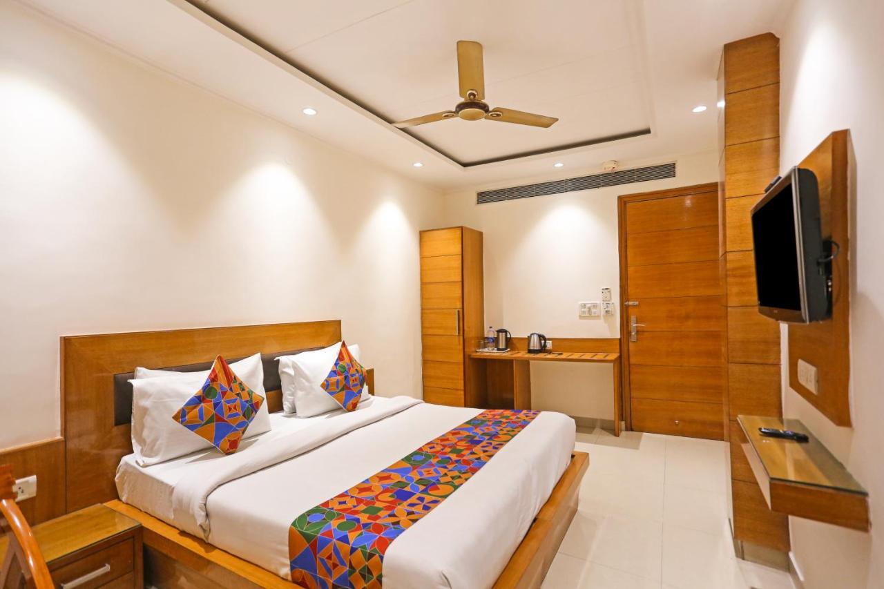 Fortuner Karol Bagh Just 1 Km From New Railway Station