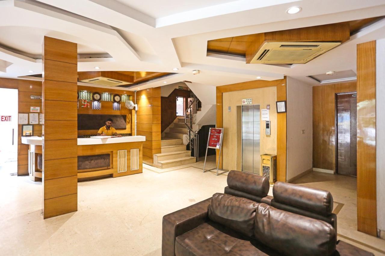 Fortuner Karol Bagh Just 1 Km From New Railway Station Hotel
