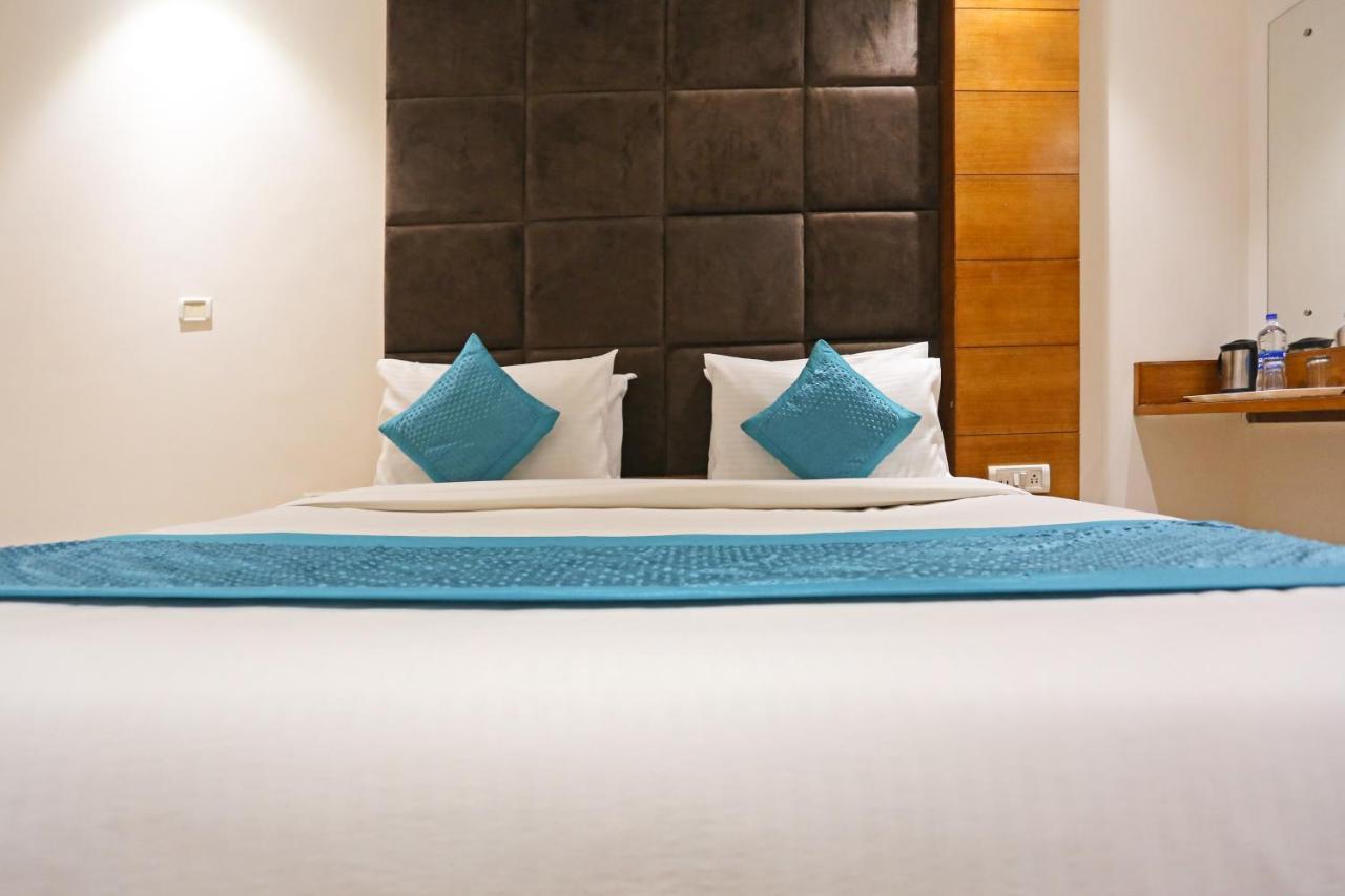 Fortuner Karol Bagh Just 1 Km From New Railway Station Delhi (National Capital Territory of India)
