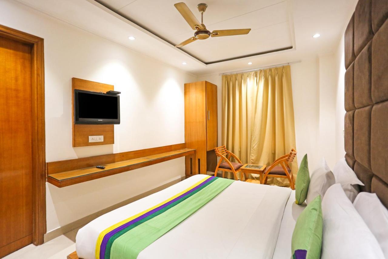 Hotel Fortuner Karol Bagh Just 1 Km From New Railway Station 4*