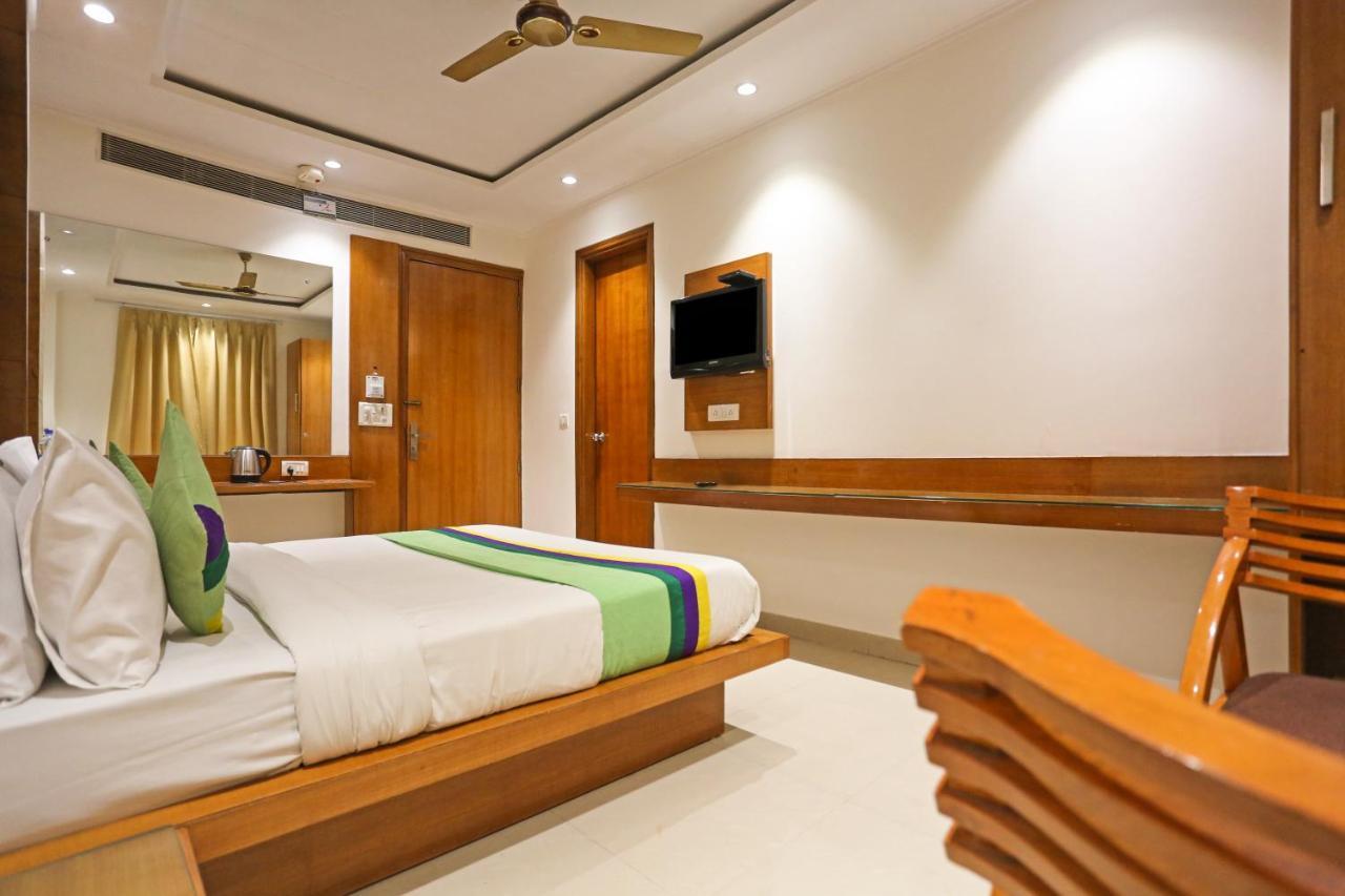 Fortuner Karol Bagh Just 1 Km From New Railway Station Hotel 4*