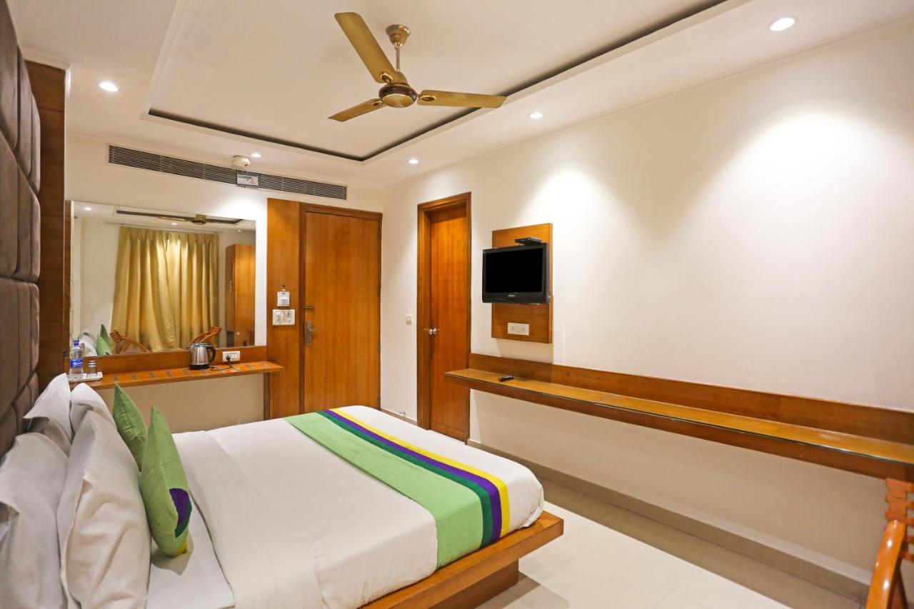 Fortuner Karol Bagh Just 1 Km From New Railway Station Hotel Delhi (National Capital Territory of India)