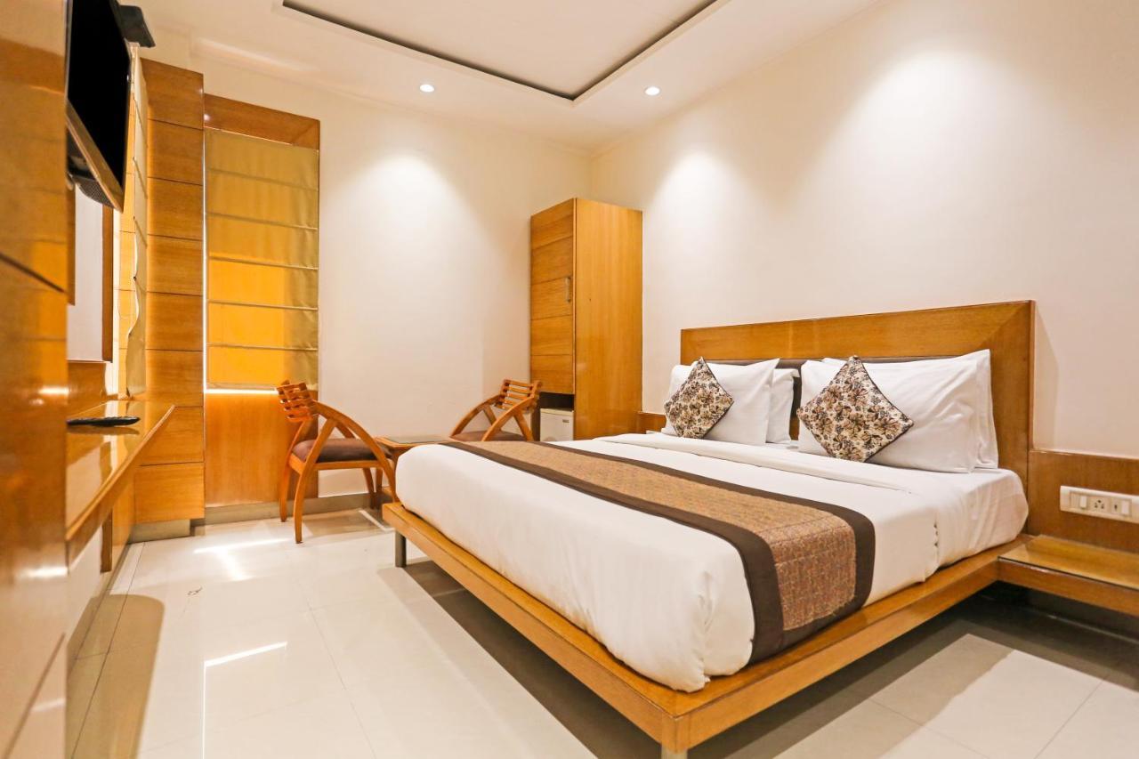 Hotel Fortuner Karol Bagh Just 1 Km From New Railway Station Delhi (National Capital Territory of India)