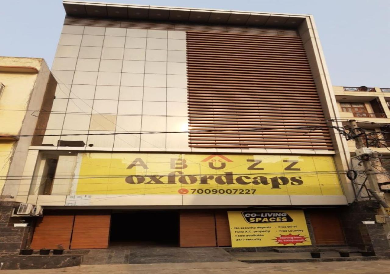 Albergue Abuzz Oxfordcaps Roopnagar Delhi