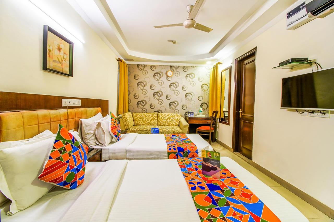 Fabhotel Signature Plaza 3* New Delhi