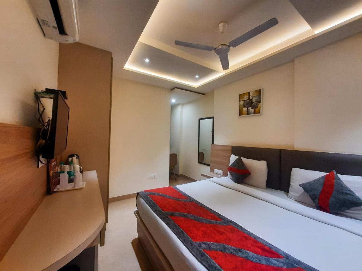 Hotel Tripple Tree - Karol Bagh