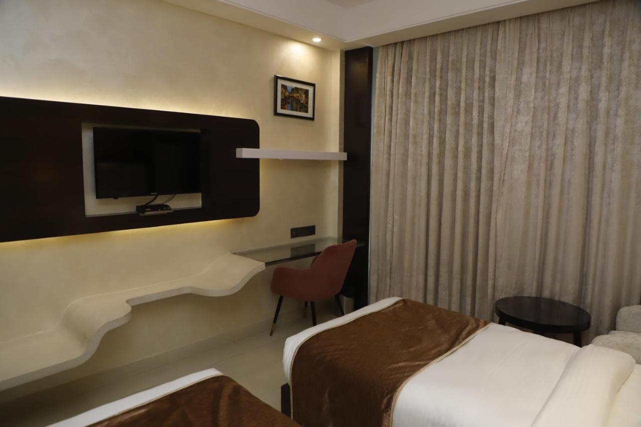 Udman Chhattarpur Hotel New Delhi