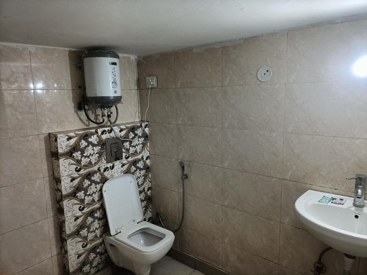 Krone Near Igi Airport Delhi 4*