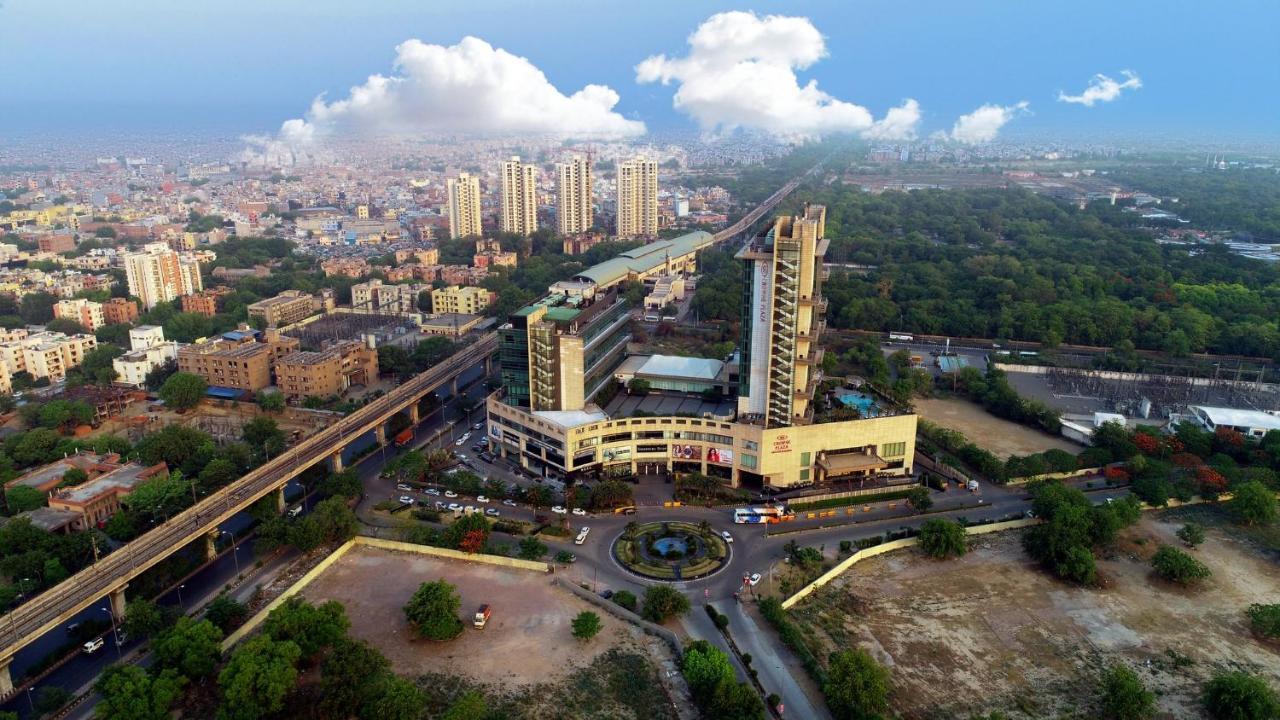 Hotel Crowne Plaza New Rohini By Ihg 5*