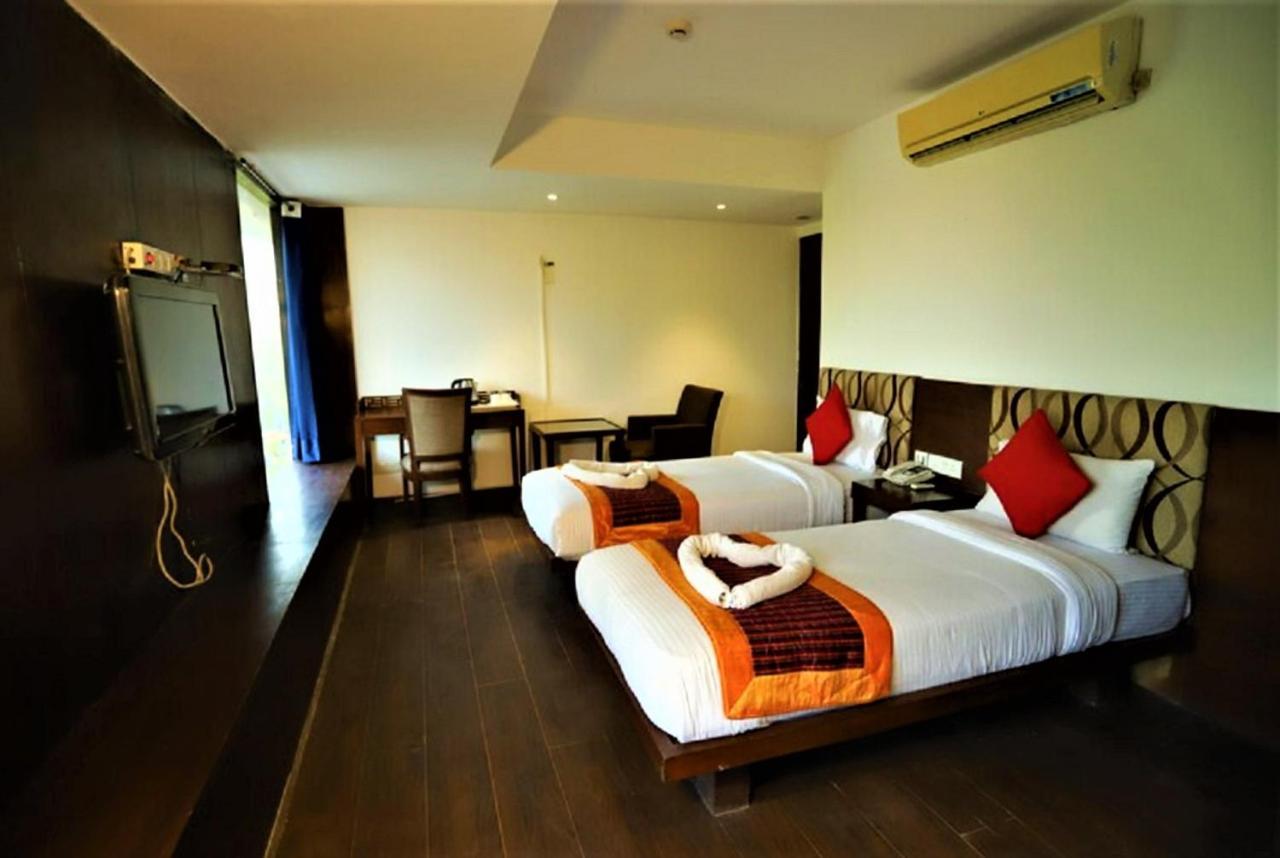 Arch International Hotel New Delhi
