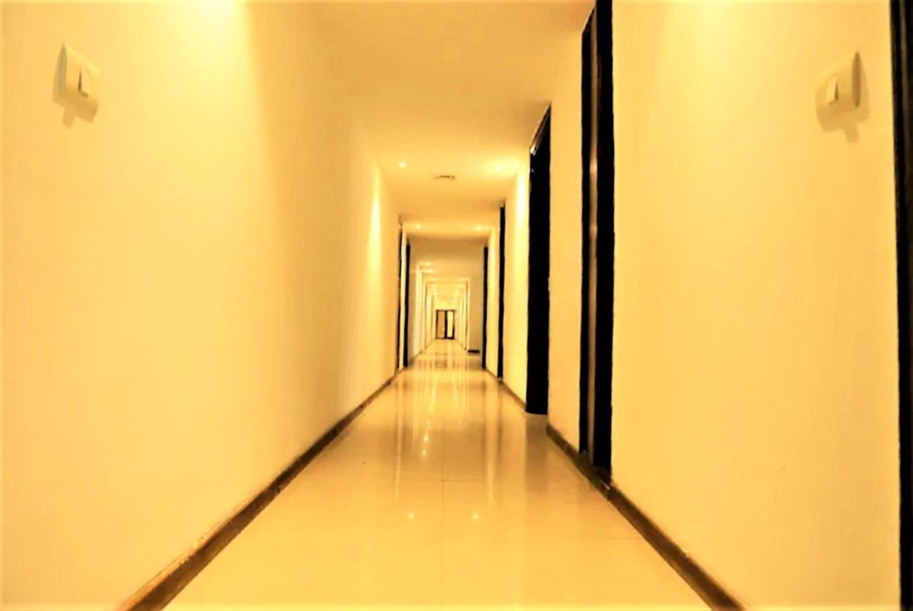 Arch International Hotel 4*