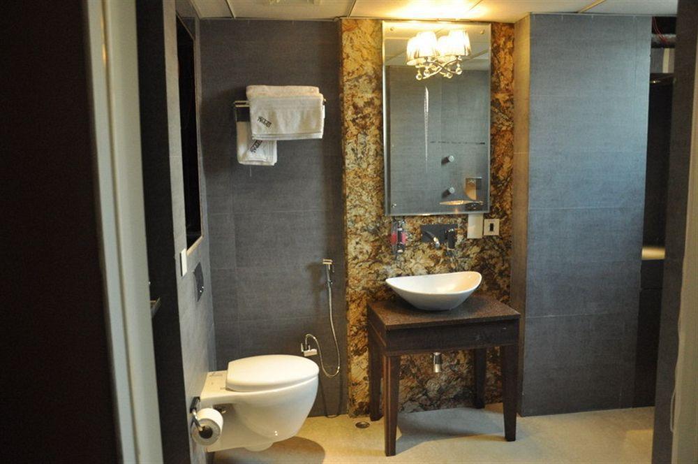 Staybook Hotel Uppal International New Delhi