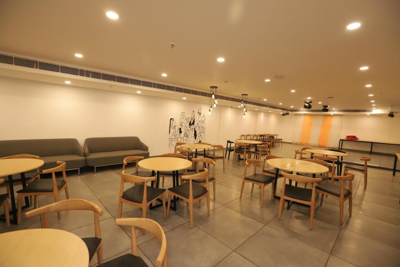Ip Residency East Delhi Preet Vihar Couple Freindly
