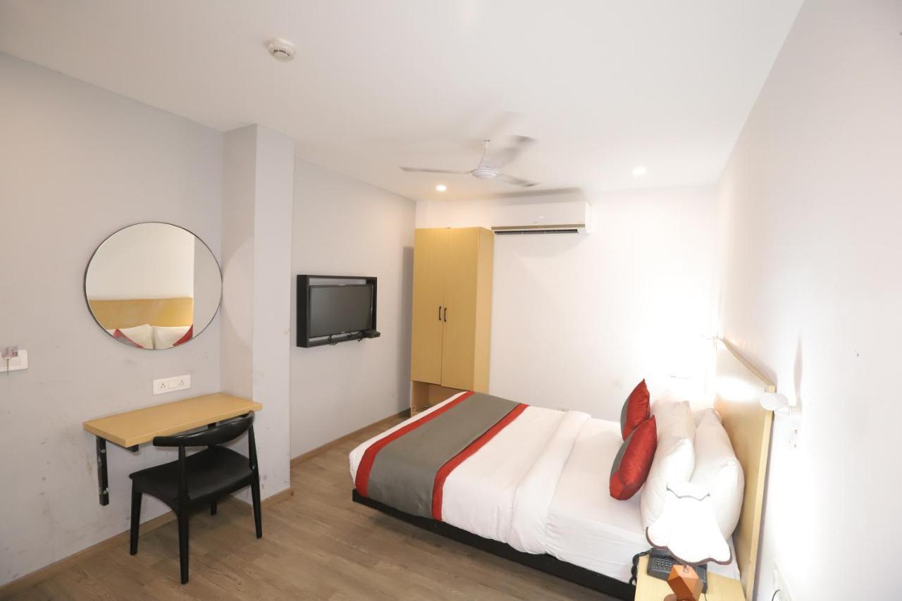 Hotel Ip Residency East Delhi Preet Vihar Couple Freindly 3*