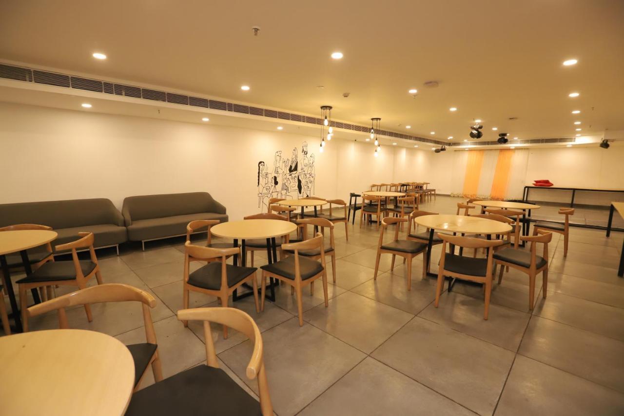 Hotel Ip Residency East Delhi Preet Vihar Couple Freindly Nova Deli