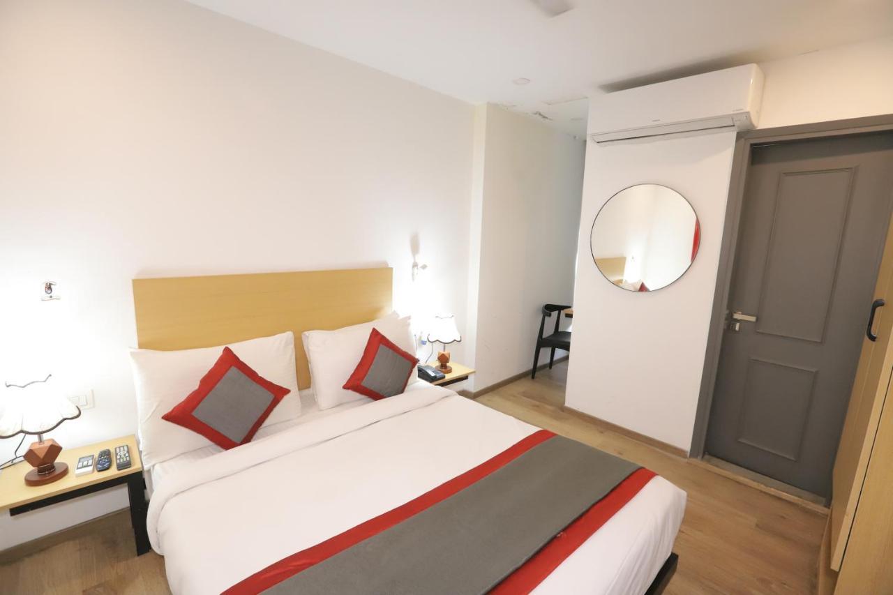 Ip Residency East Delhi Preet Vihar Couple Freindly Hotel 3*