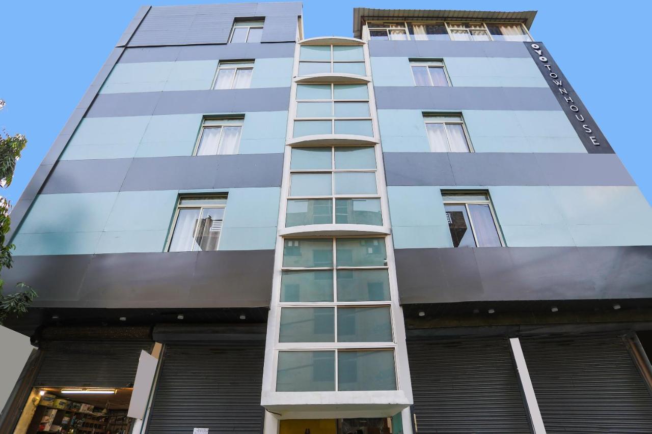 Townhouse 1142 Skyline 18 Near Palam Metro Station Hotel 3*