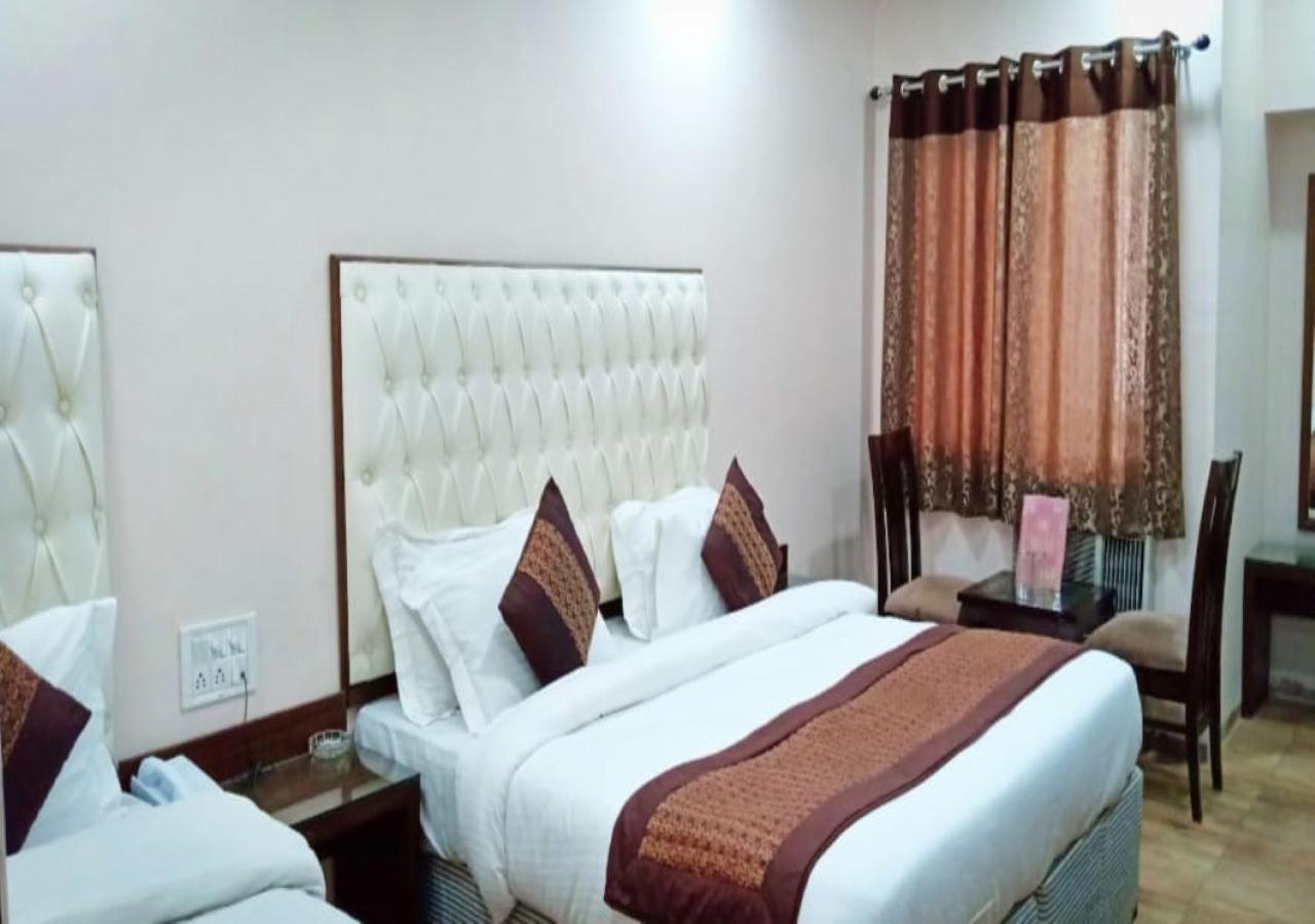 Hotel I & Revels Near Railway Station- By Ap Singh Nova Deli