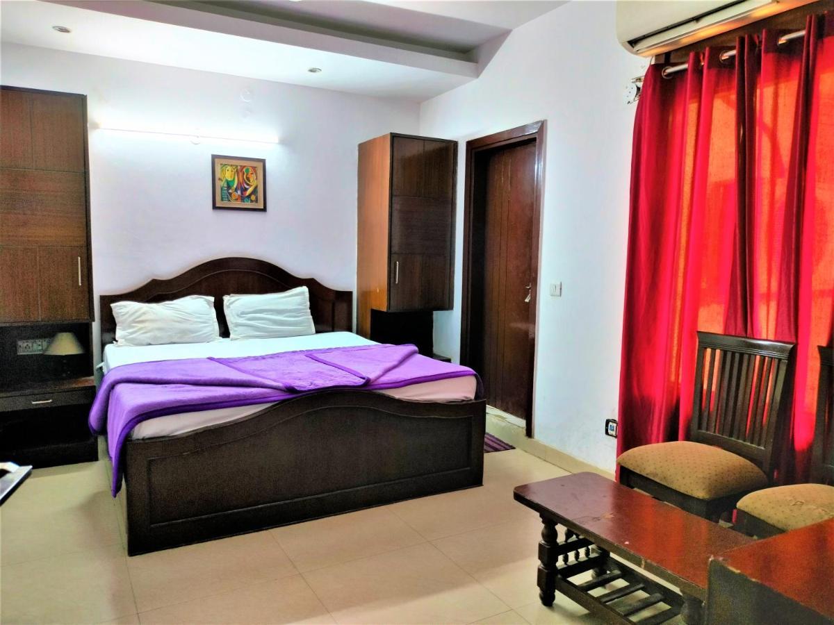 Guest house White Palace,nizamuddin Railway Station New Delhi