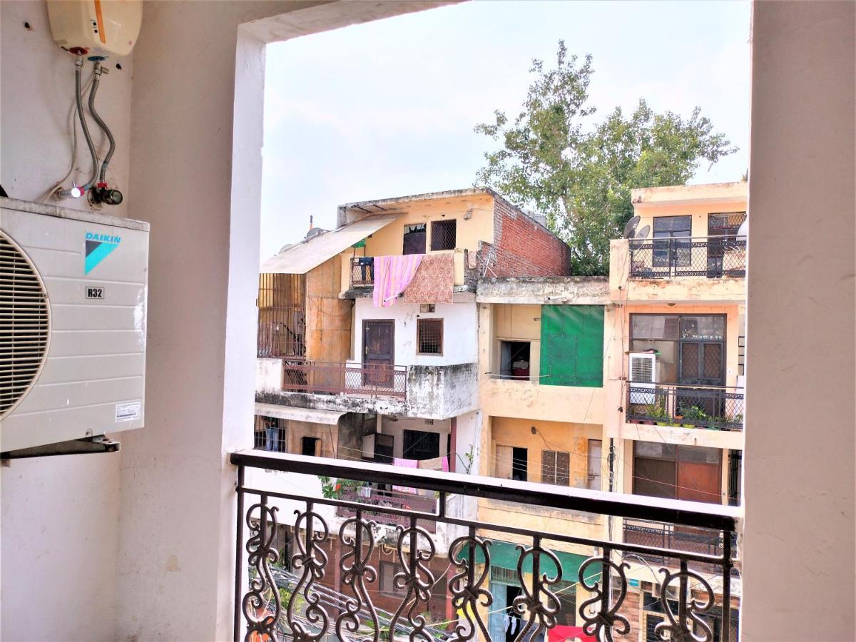 White Palace,nizamuddin Railway Station Guest house New Delhi