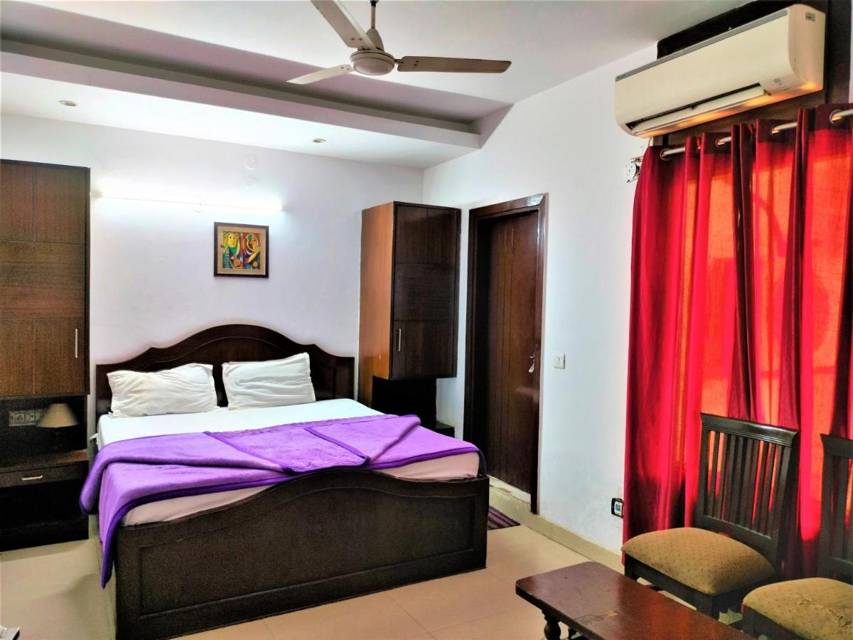 White Palace,nizamuddin Railway Station Guest house New Delhi