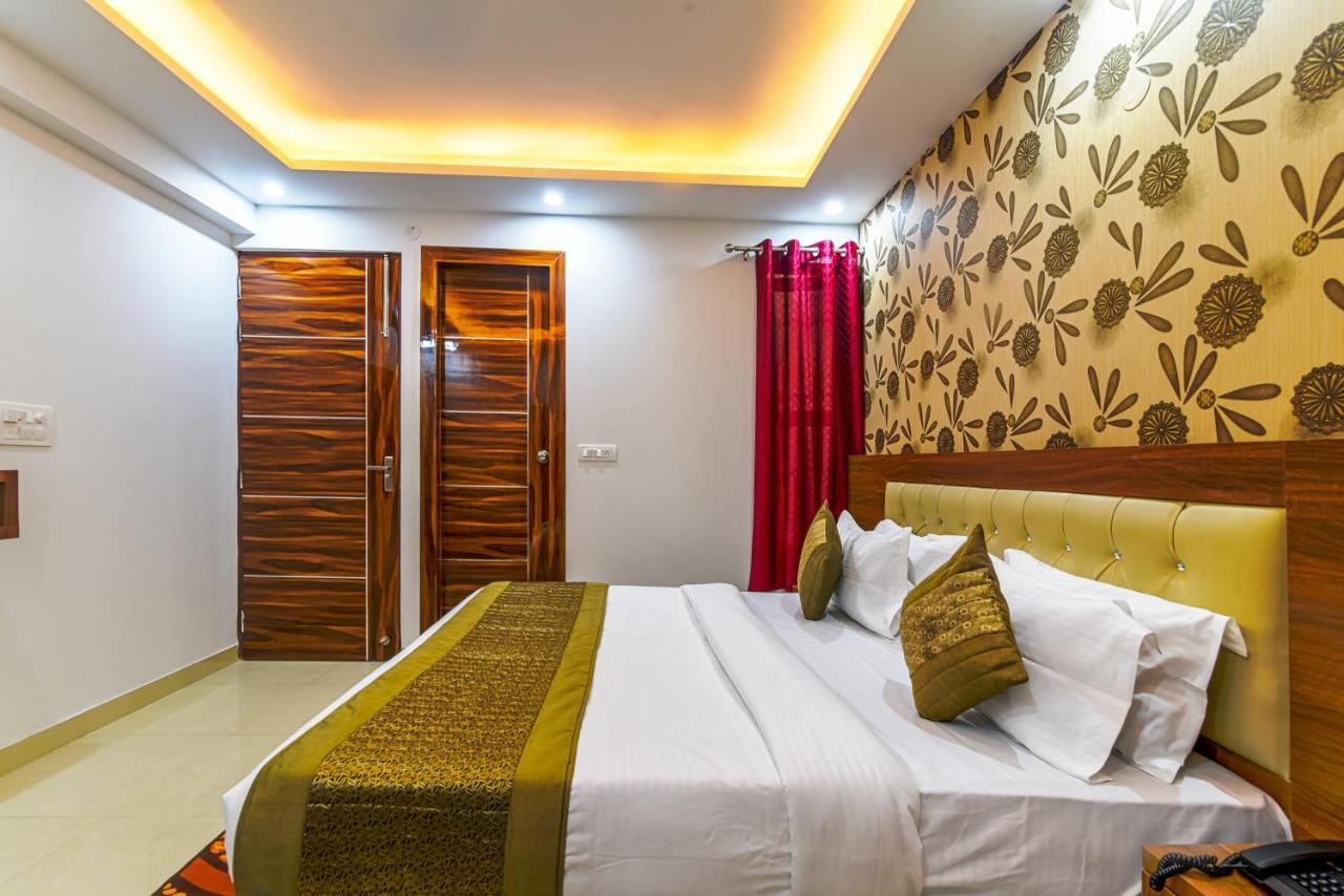 Tree Plaza Hotel