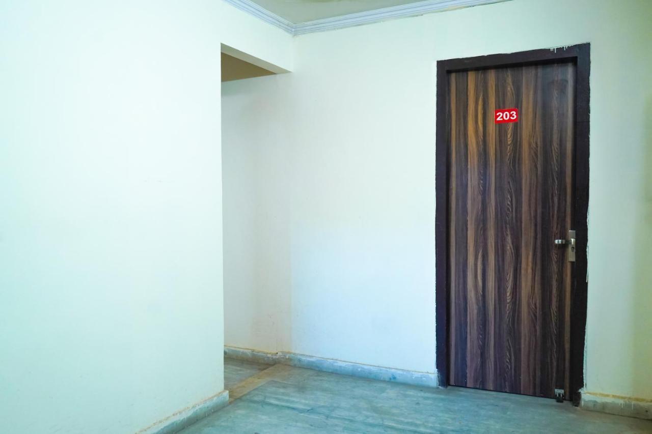 Royal Dwarka - Near Aakash Hospital New Delhi