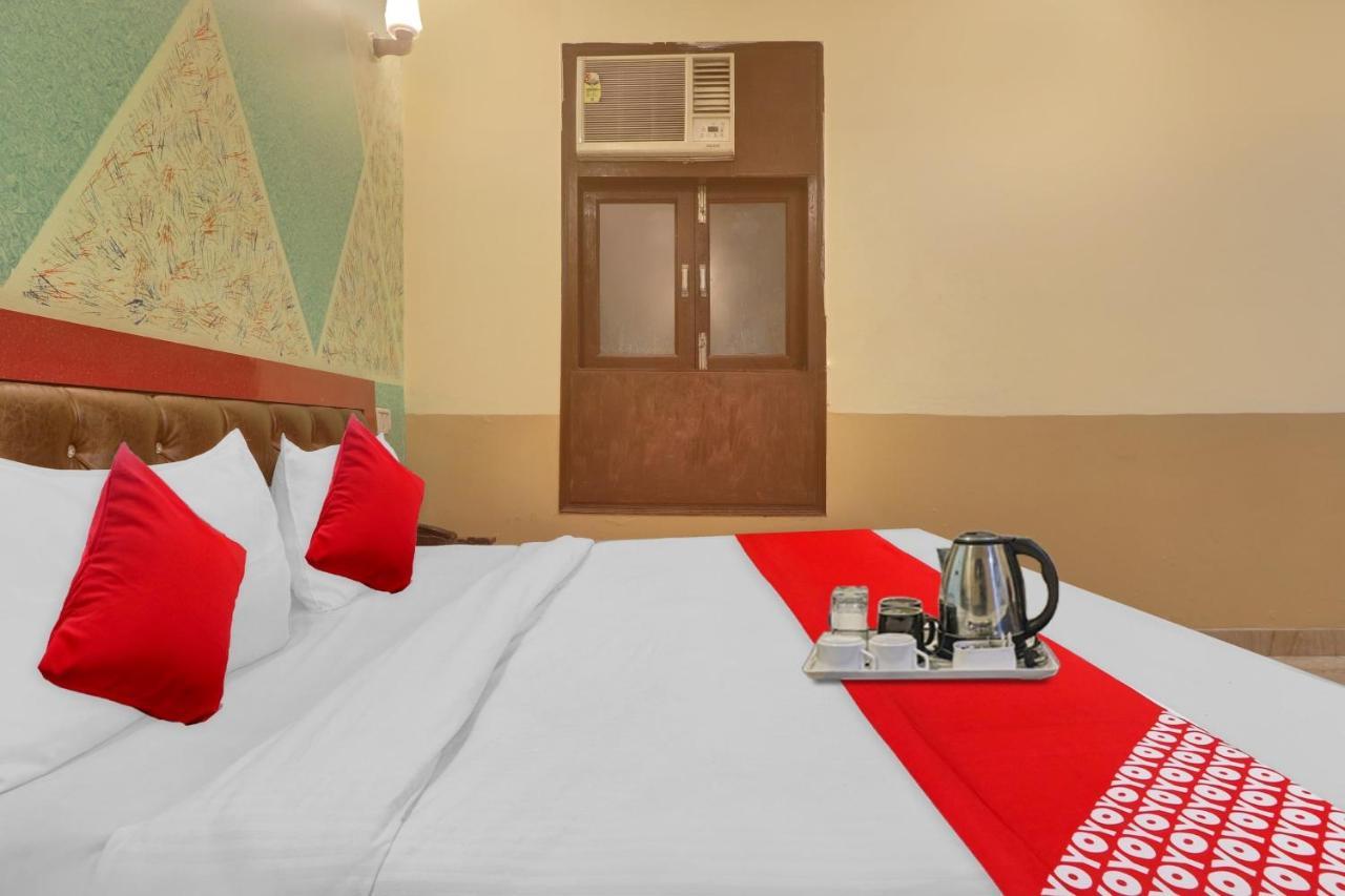 O Near Ambience Mall Hotel