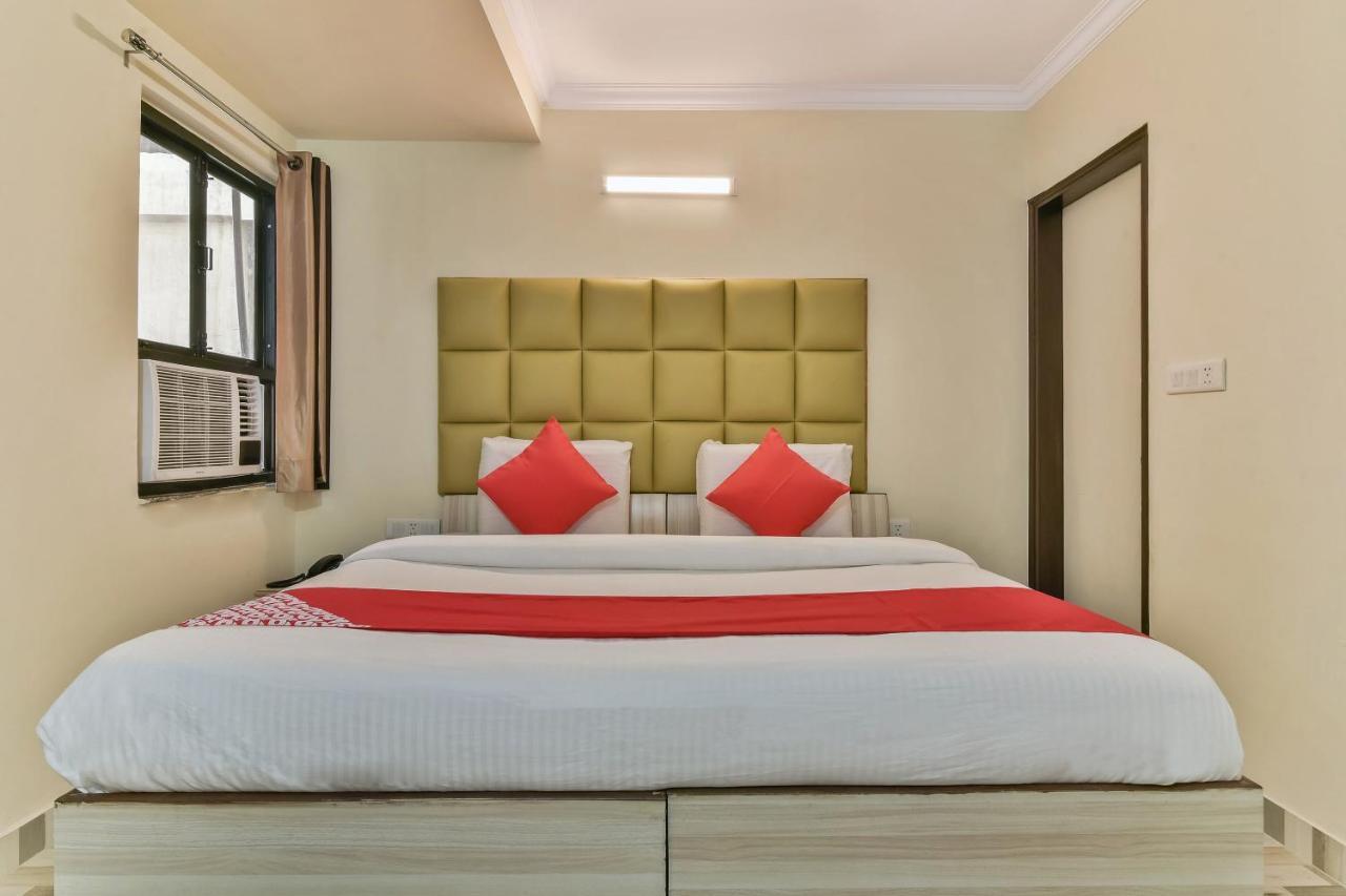 Hotel Oyo Clink 3*