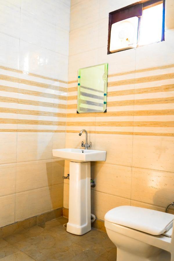 Royal Dwarka - Near Aakash Hospital