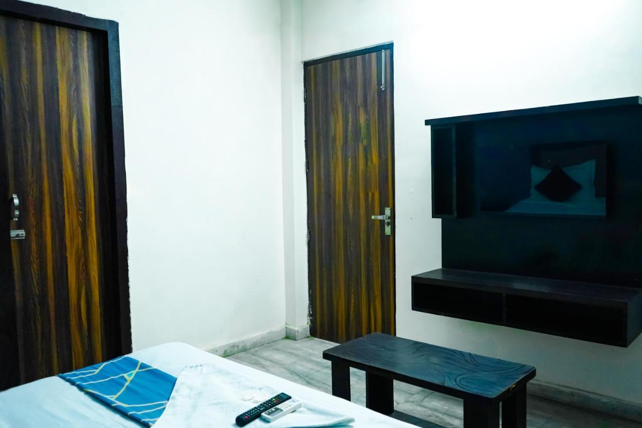 Royal Dwarka - Near Aakash Hospital Hotel New Delhi