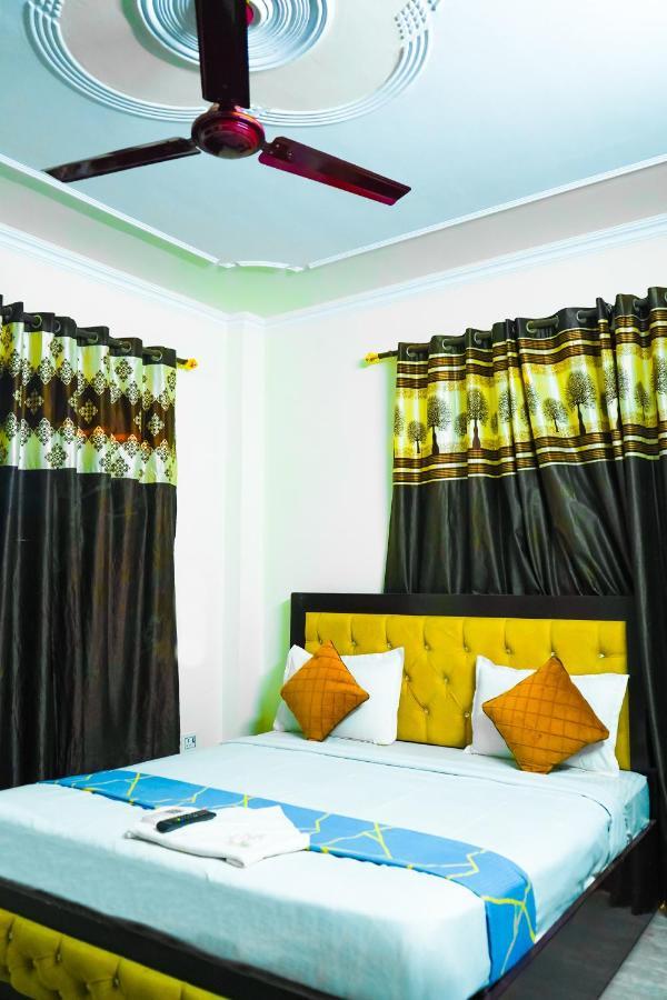 Royal Dwarka - Near Aakash Hospital New Delhi