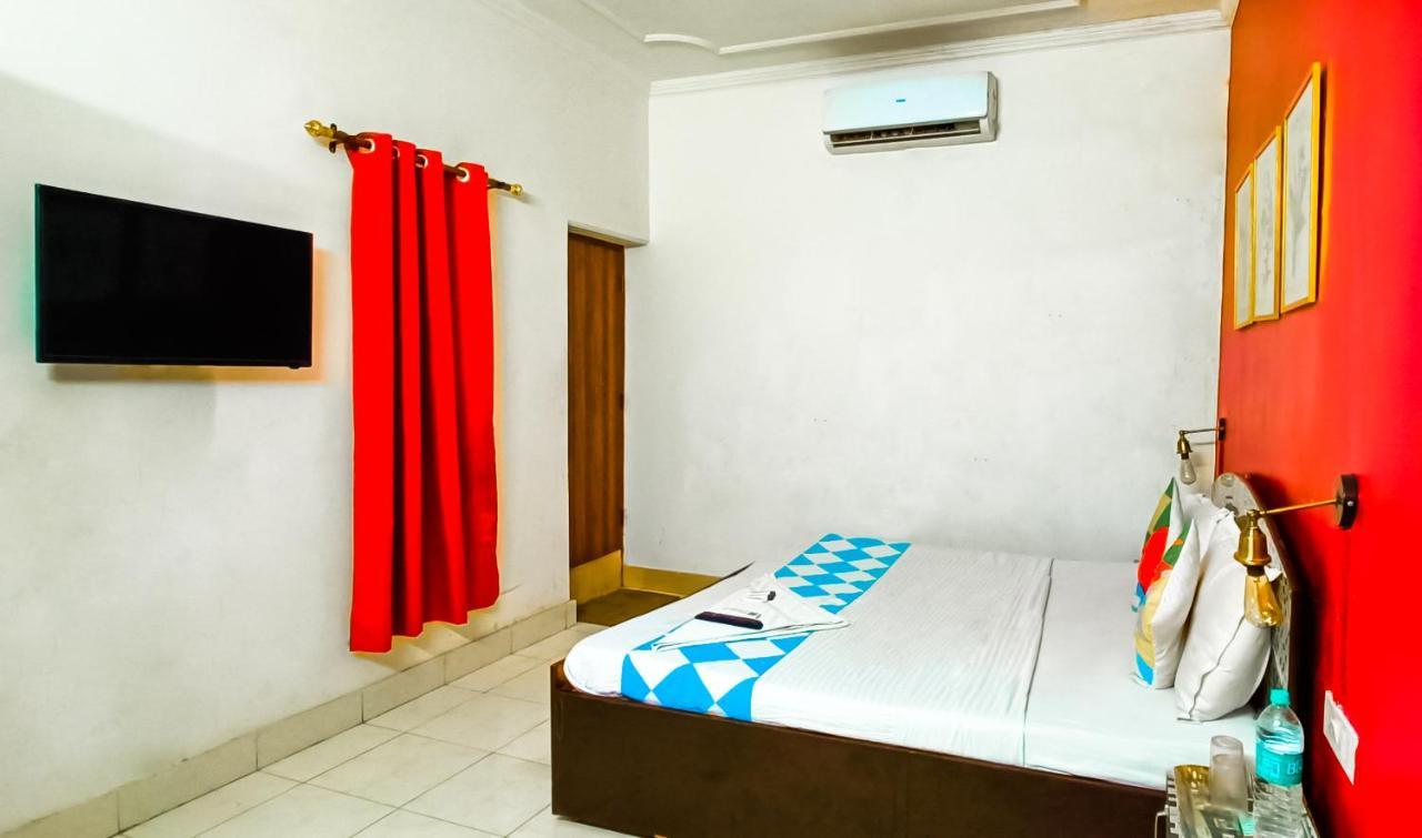 Hotel Premium - Kailash Colony New Delhi