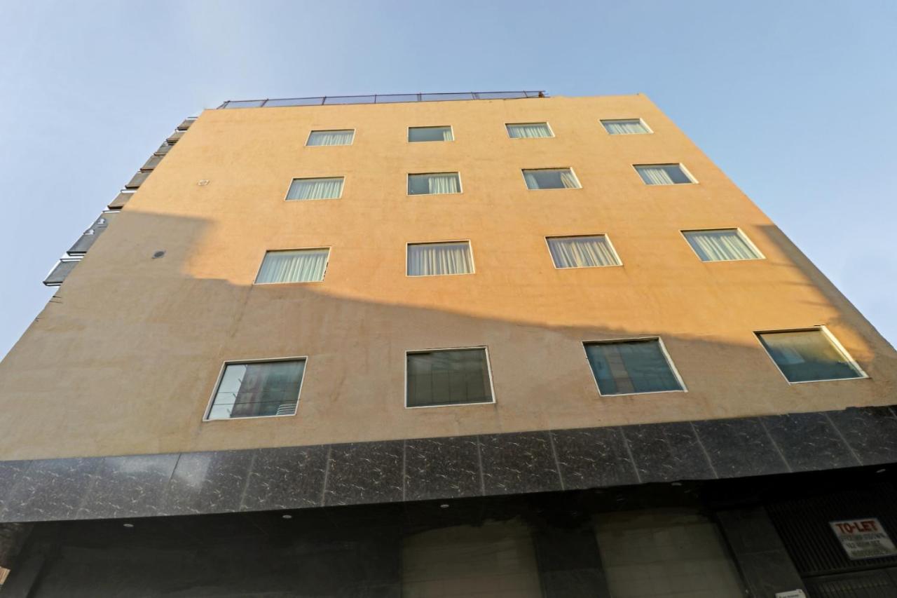 Oyo Townhouse 901 Prime Enclave Near Ambience Mall * Nova Deli