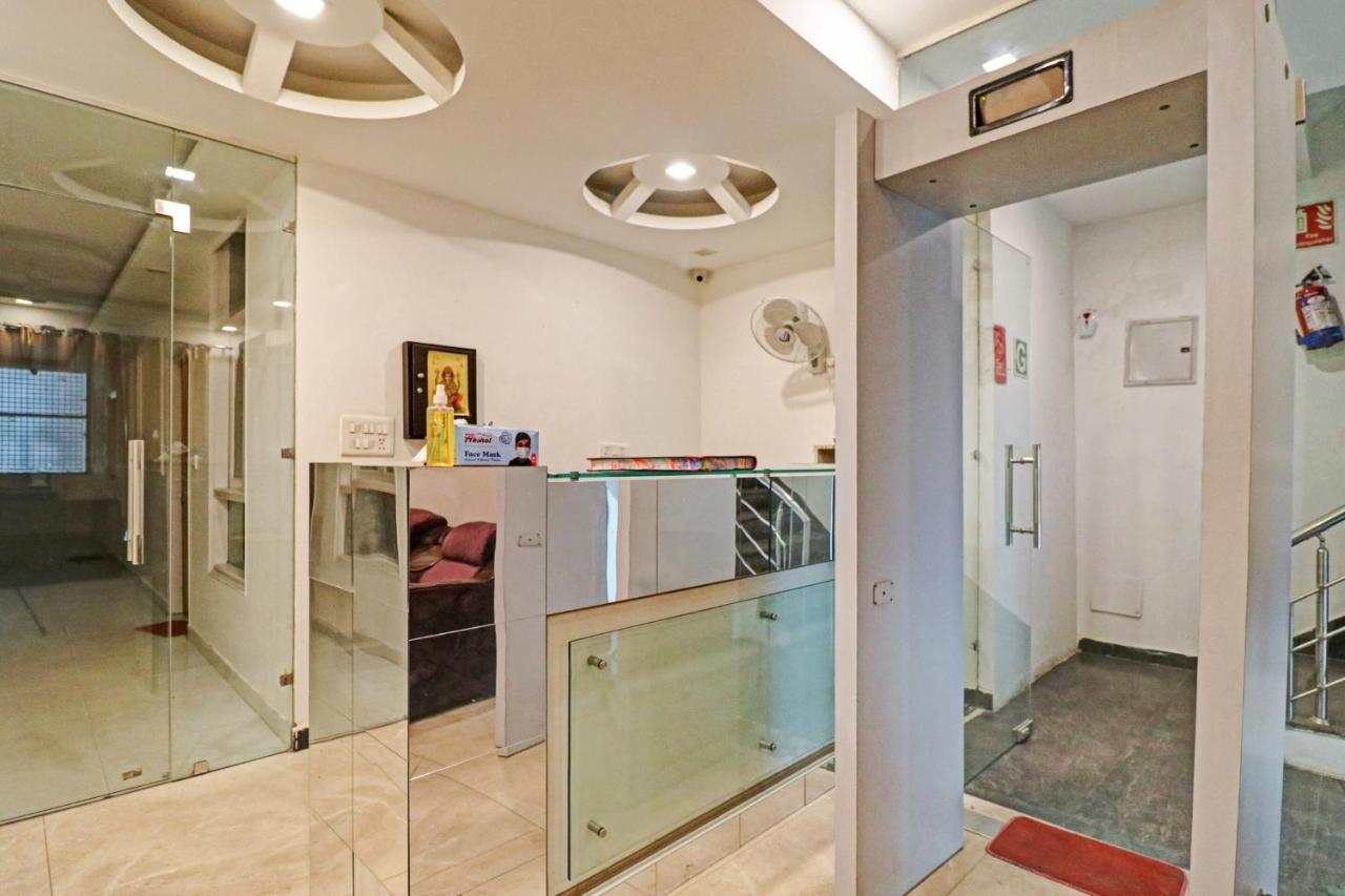 Oyo Townhouse 901 Prime Enclave Near Ambience Mall Apartamento Nova Deli
