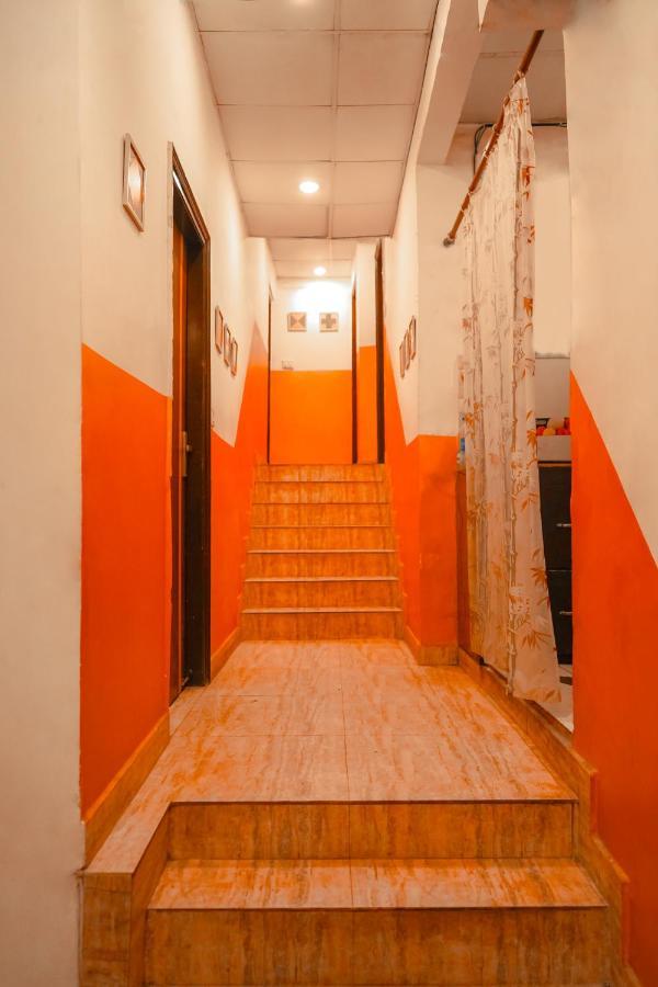 Hotel Premium - Kailash Colony New Delhi