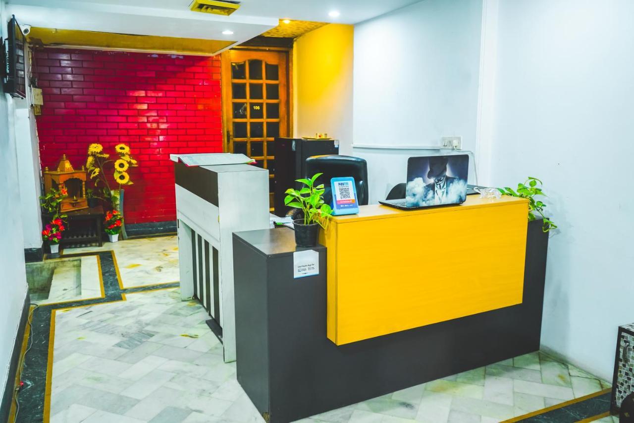 Premium - Kailash Colony Hotel