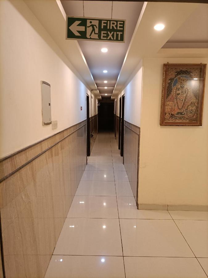 Hotel Hotel New City Lite Near Igi Airport Delhi 4*