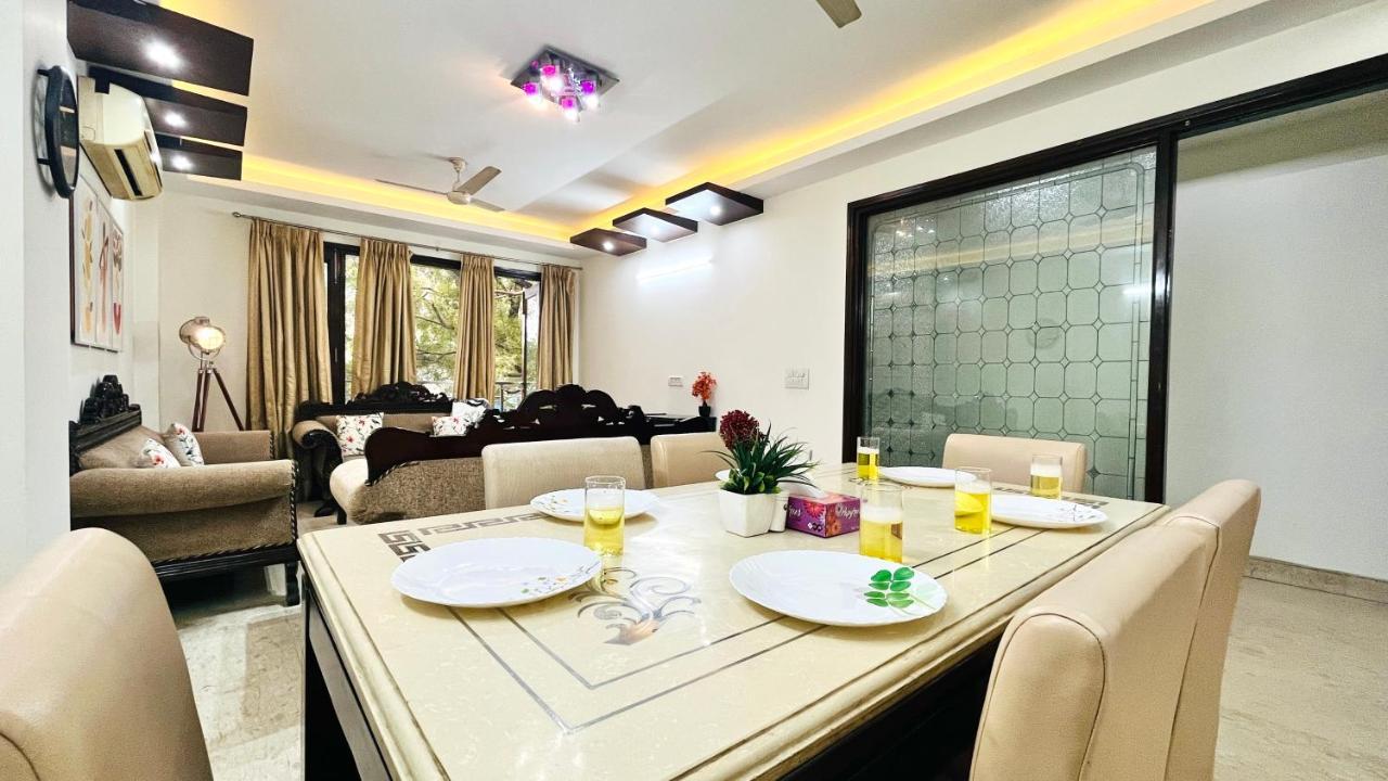 Bluo Park Facing 3br -balcony, Lift, Parking Nova Deli