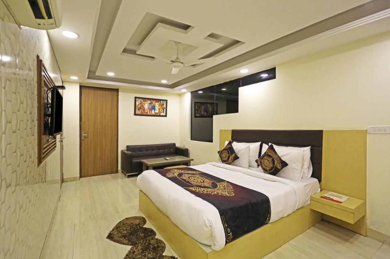 Hotel D'capitol - Delhi Airport