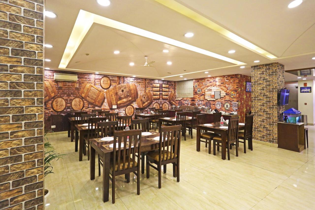 Hotel D'capitol - Delhi Airport 4*