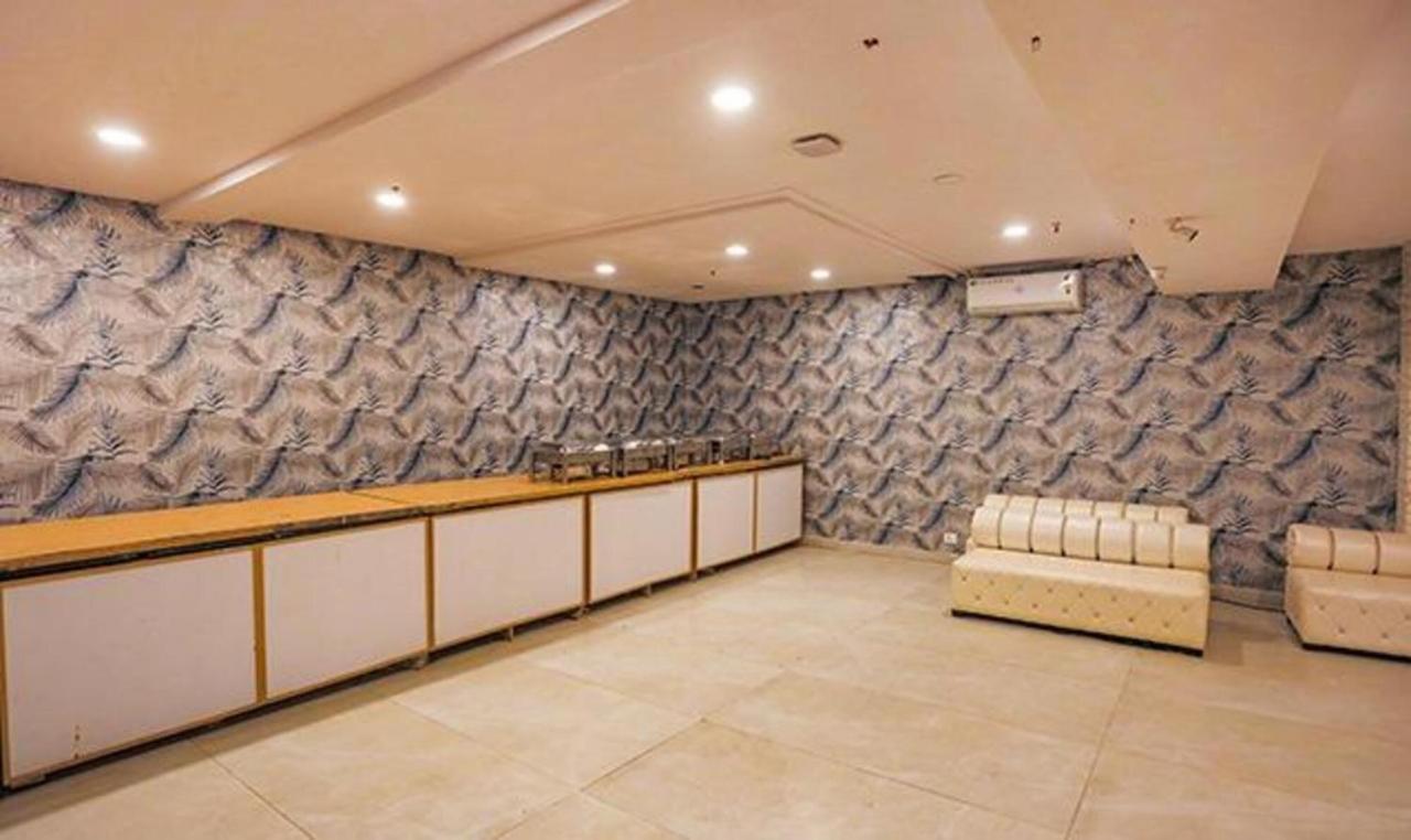 Fabhotel Aerosky Grand Hotel