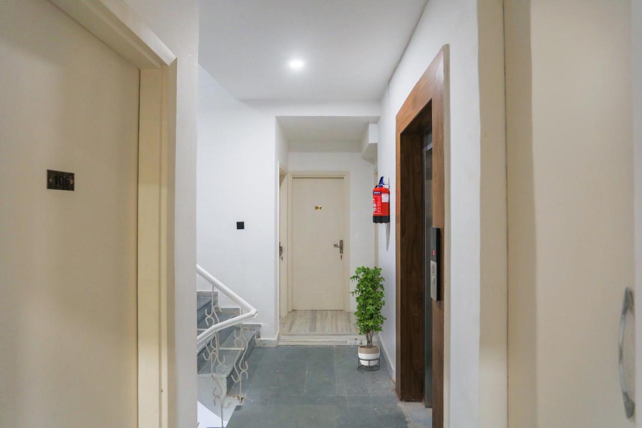 Townhouse 1142 Skyline 18 Near Palam Metro Station 3* New Delhi